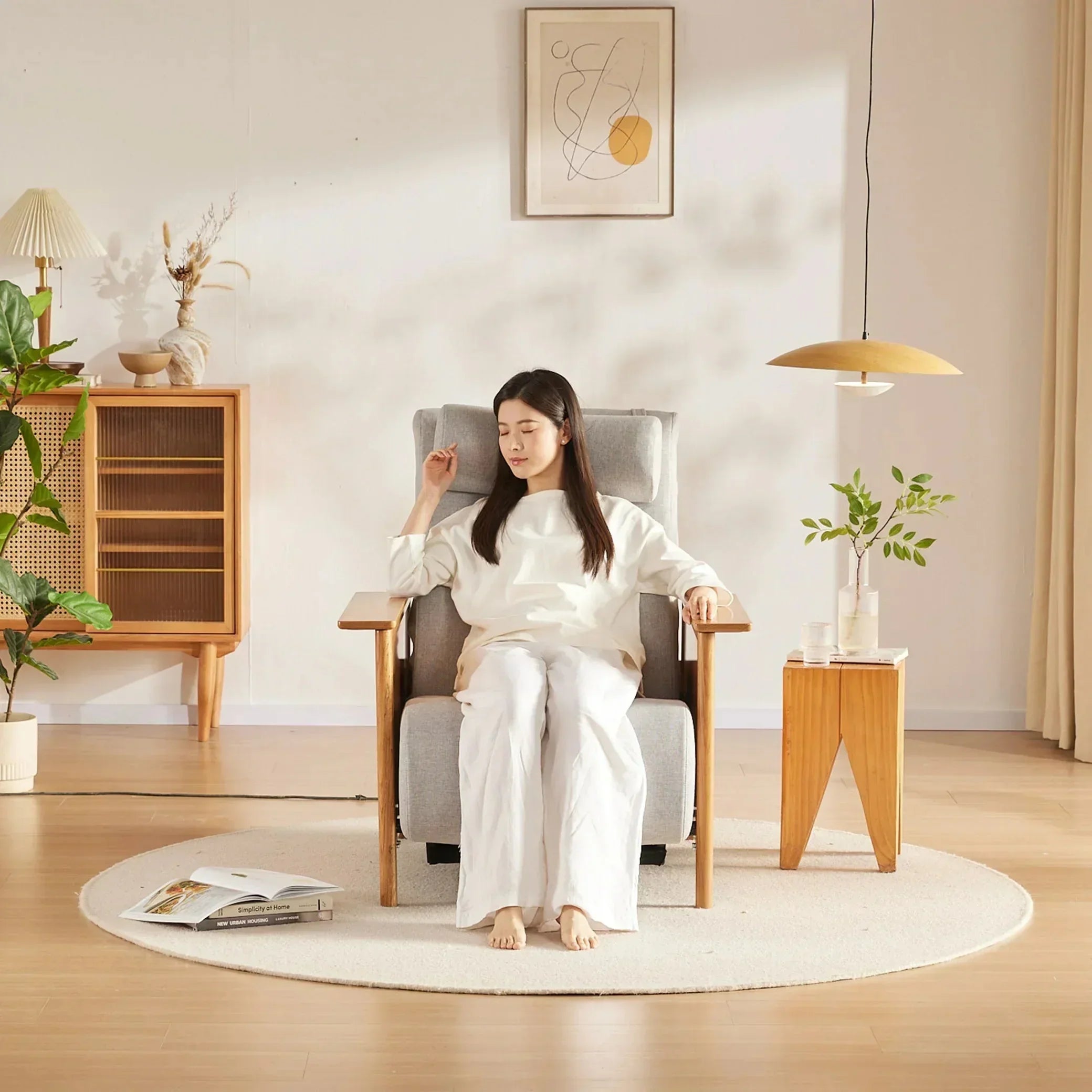 Hoyogen Regainer Chair - Rotai - Best Massage Chair in Dubai UAE - Shop massage chairs in UAE, Saudi Arabia -Therapy Massage Chairs - Back, Neck, & Leg Pain Relief