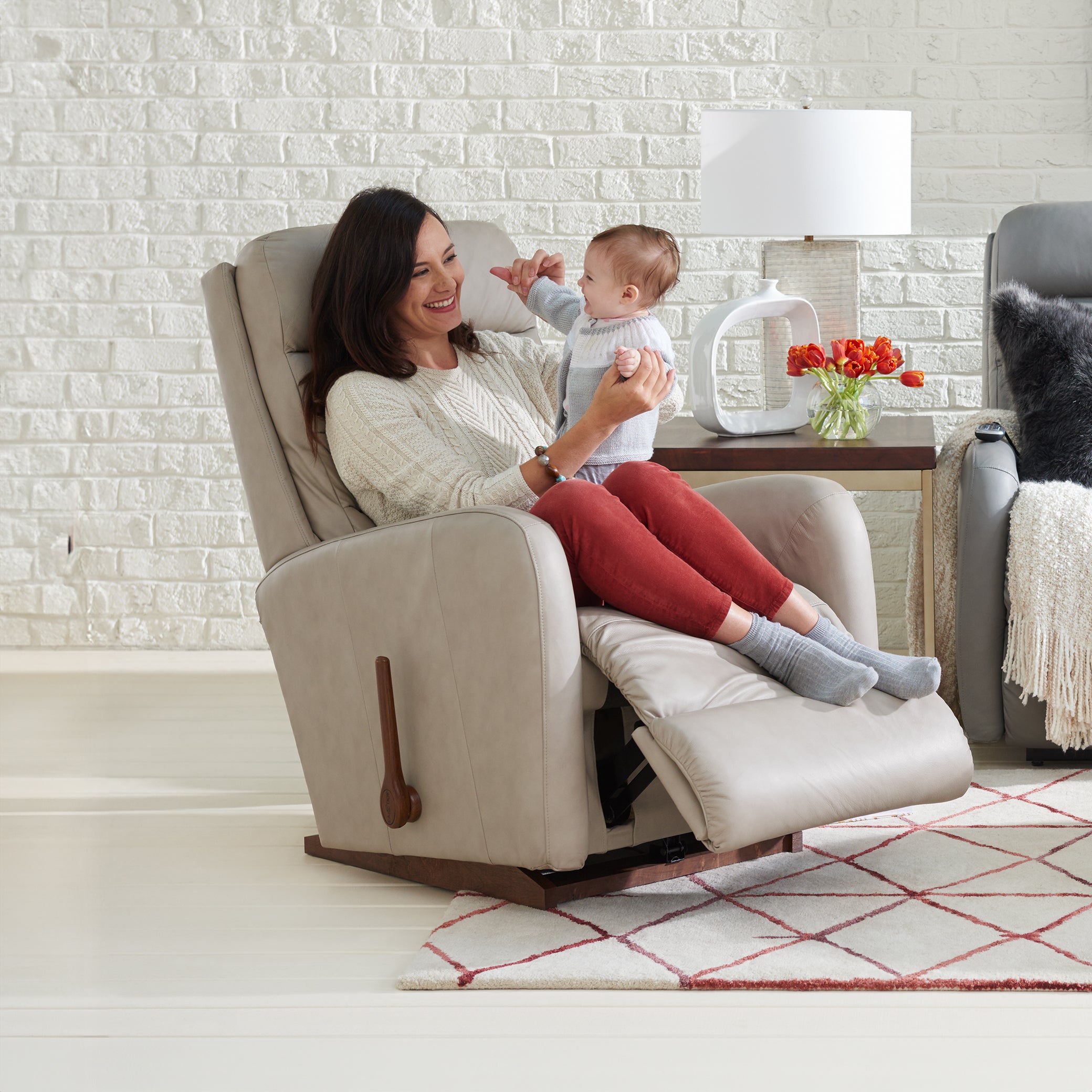 La-Z-Boy Forum Manual Rocker Recliner